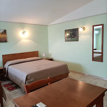 Guest house Casa Mule 2*